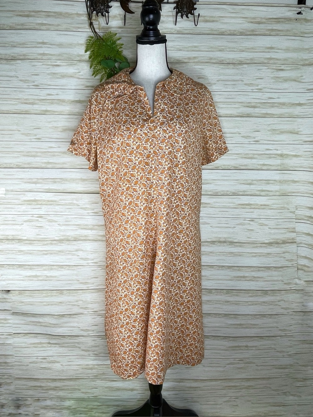 VTG 70’s Style Hippie Boho Orange Paisley House  Shift Dress